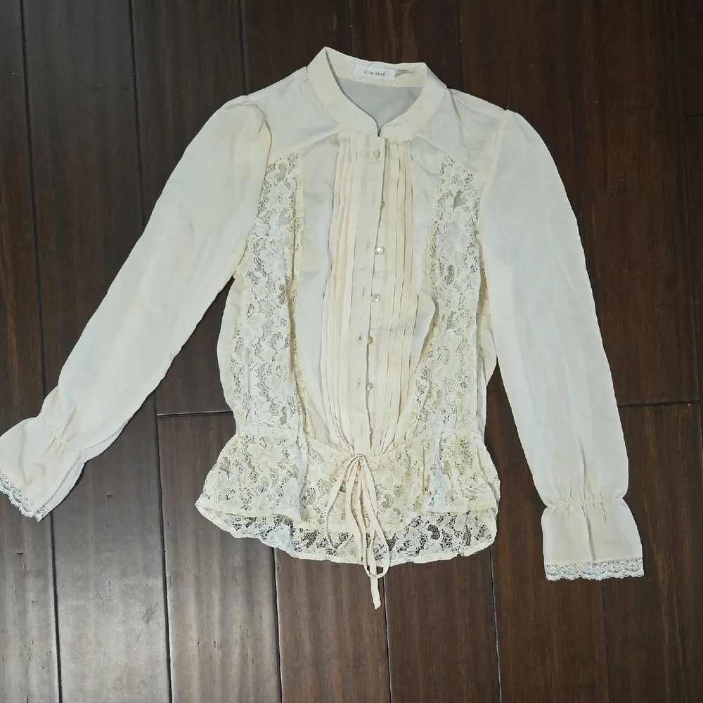 Blue Bird Cream Lace Blouse A41 - Picture 1 of 6